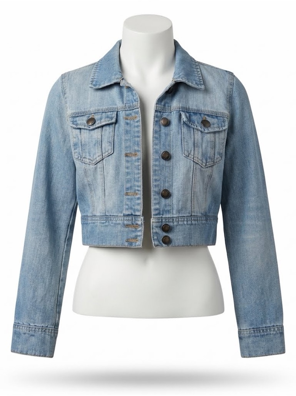 Ci-Sono Y2K Cropped denim jacket with button-up front and pockets small